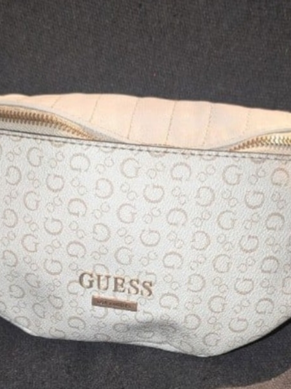 GUESS Fanny Pack